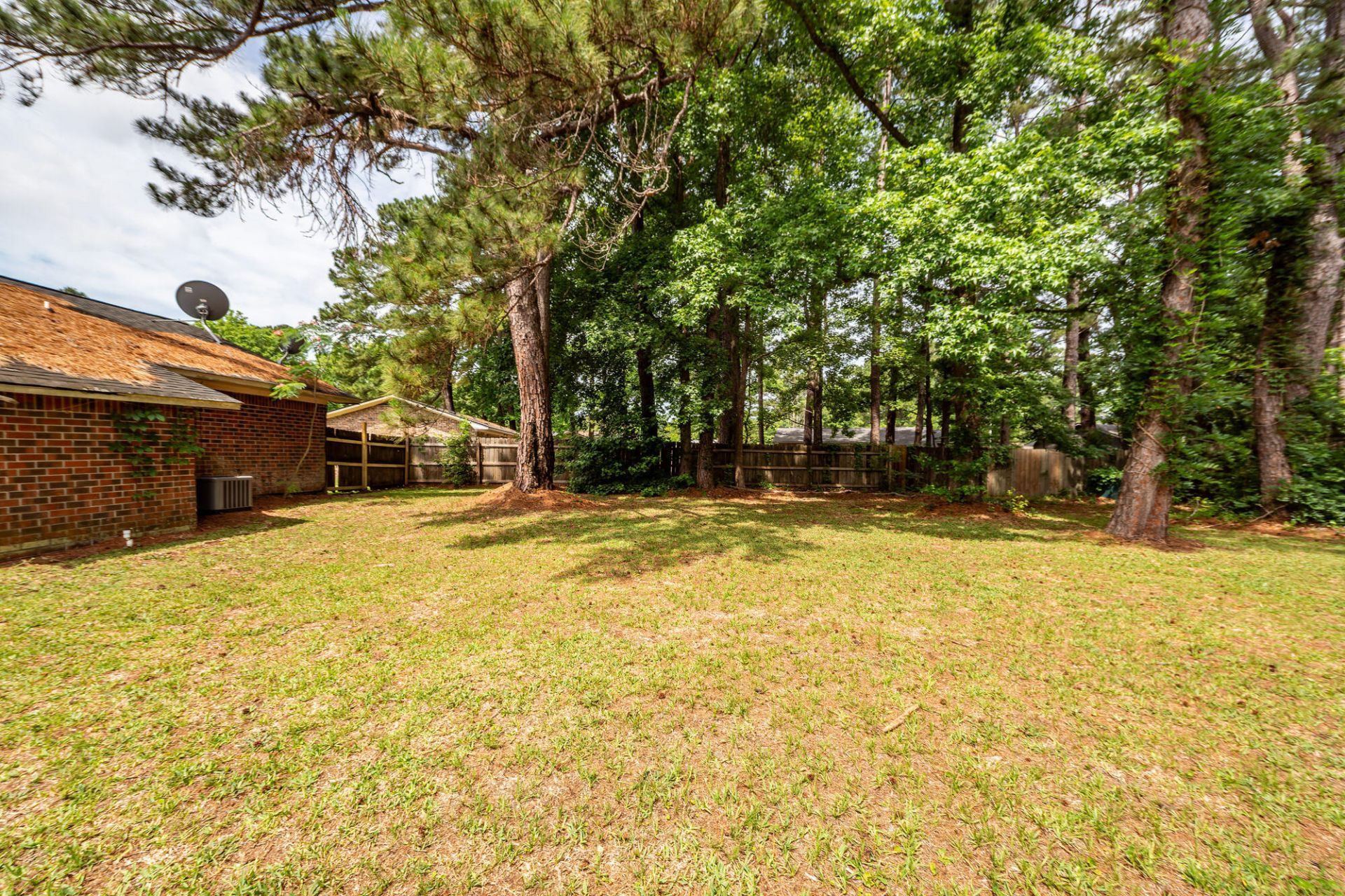 111 Fripp Lane Photo 21