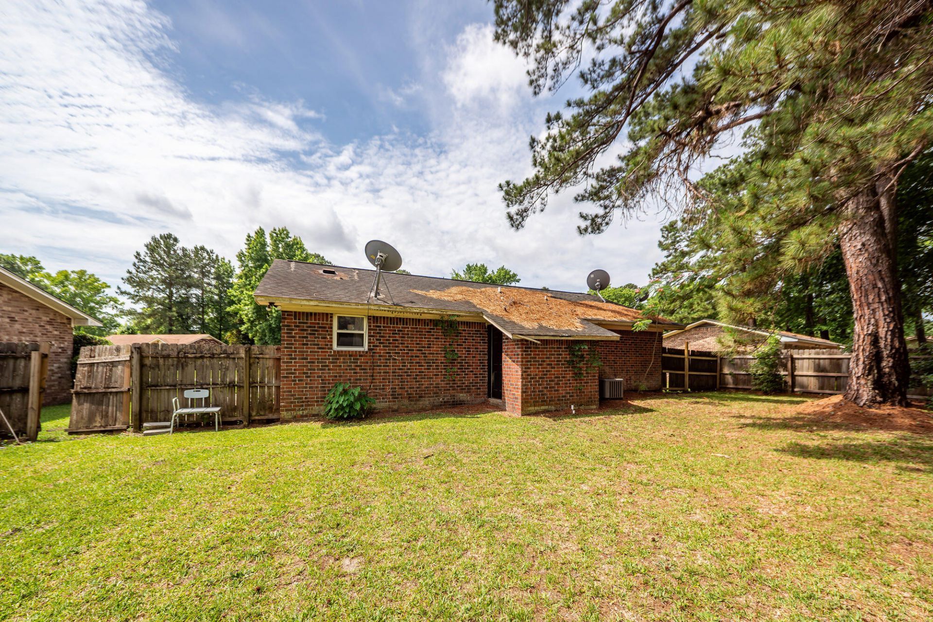 111 Fripp Lane Photo 22