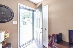 111 Fripp Lane photo 4