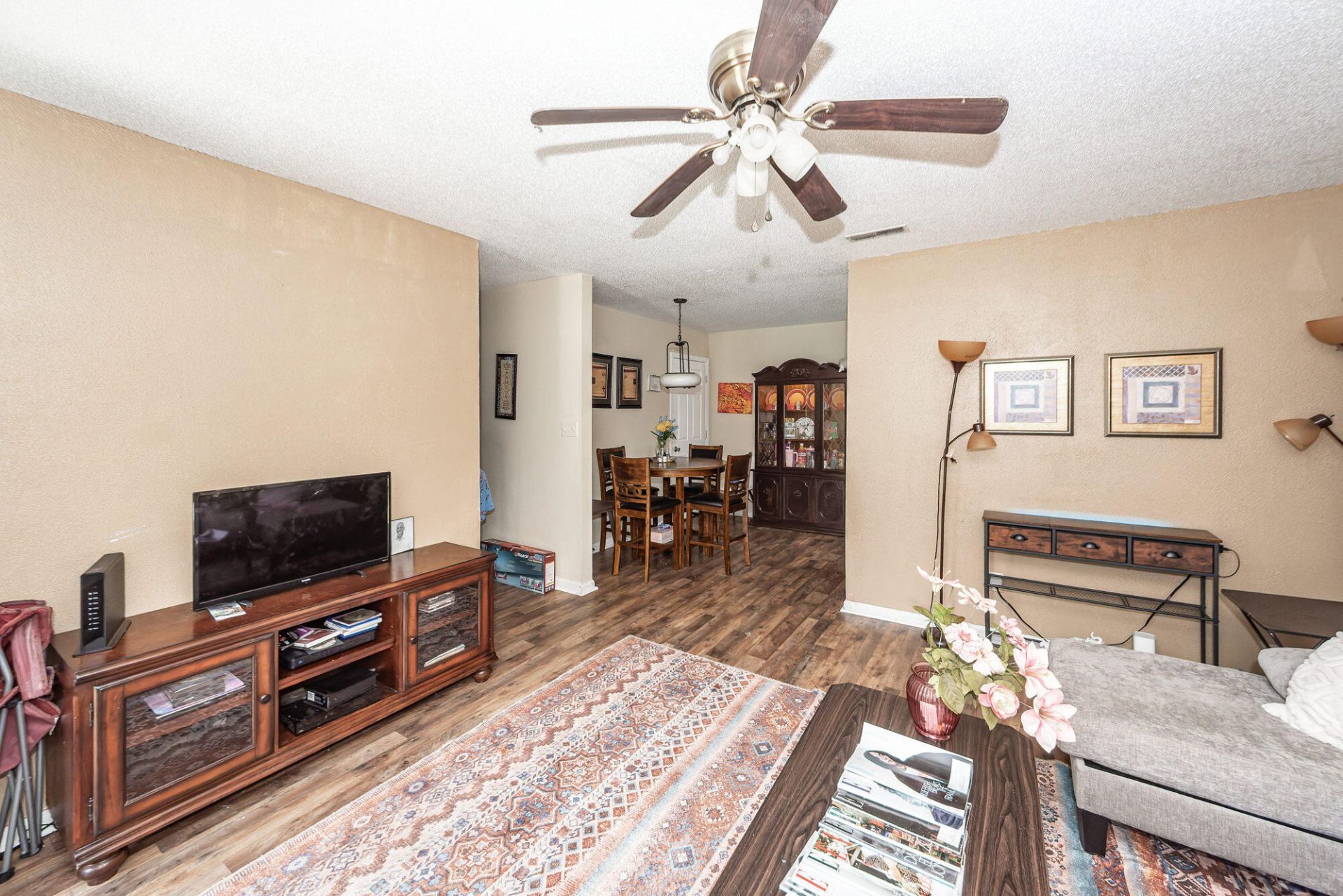 111 Fripp Lane Photo 6