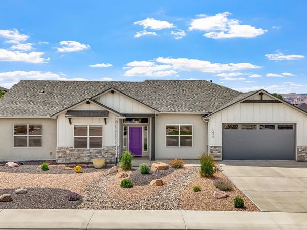 1454 Oak Creek Avenue , Fruita, CO 81521