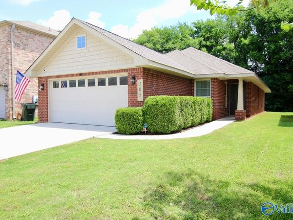 205 Bermuda Lakes Drive, Meridianville, AL 35759