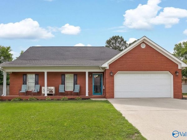 2103 Glenwood Drive SW, Hartselle, AL 35640