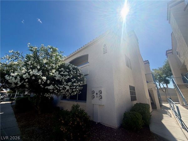 2725 S Nellis Boulevard, Unit 2074, Las Vegas, NV 89121