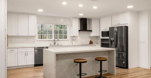 5049 Holyoke Way, Sacramento, CA 95841 Photo
