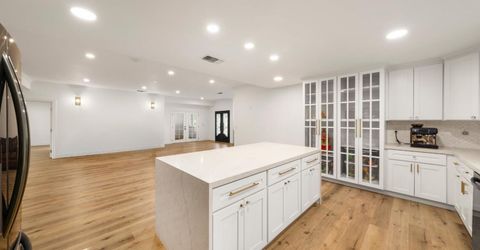 5049 Holyoke Way, Sacramento, CA 95841 Photo