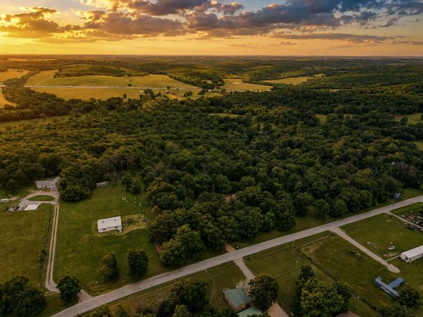 4446 Brinkley Road , Marshfield, MO 65706