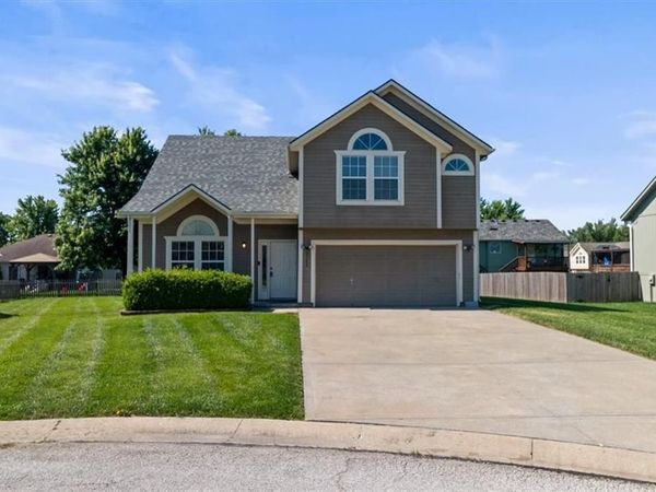 2103 Patti Lane, Greenwood, MO 64034