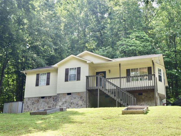1704 Thatcher Road, Soddy Daisy, TN 37379
