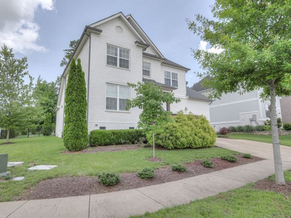 2600 Bramblewood Ln , Thompsons Station, TN 37179