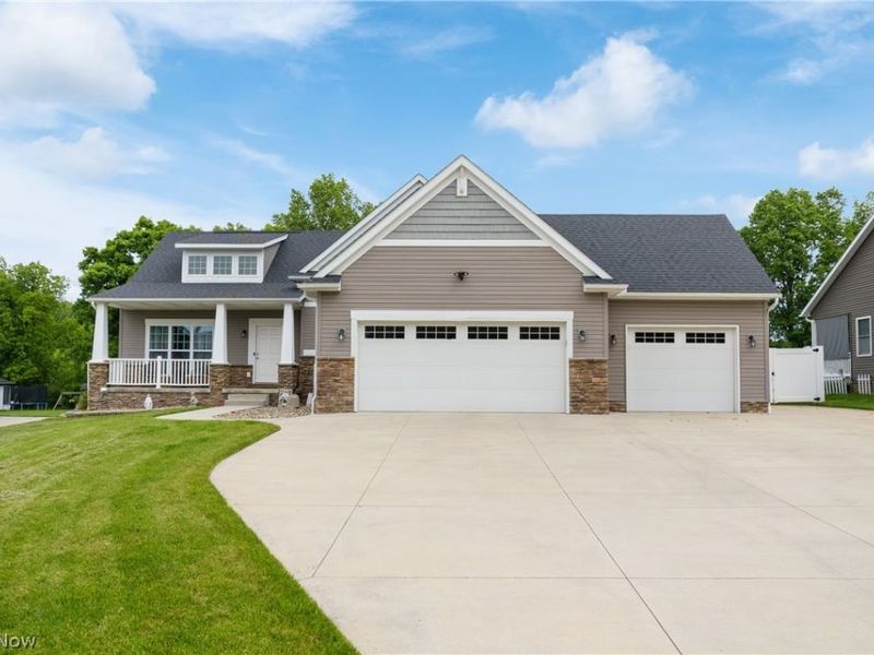 3097 Brumbaugh Street NW, Uniontown, OH 44720 Photo 1