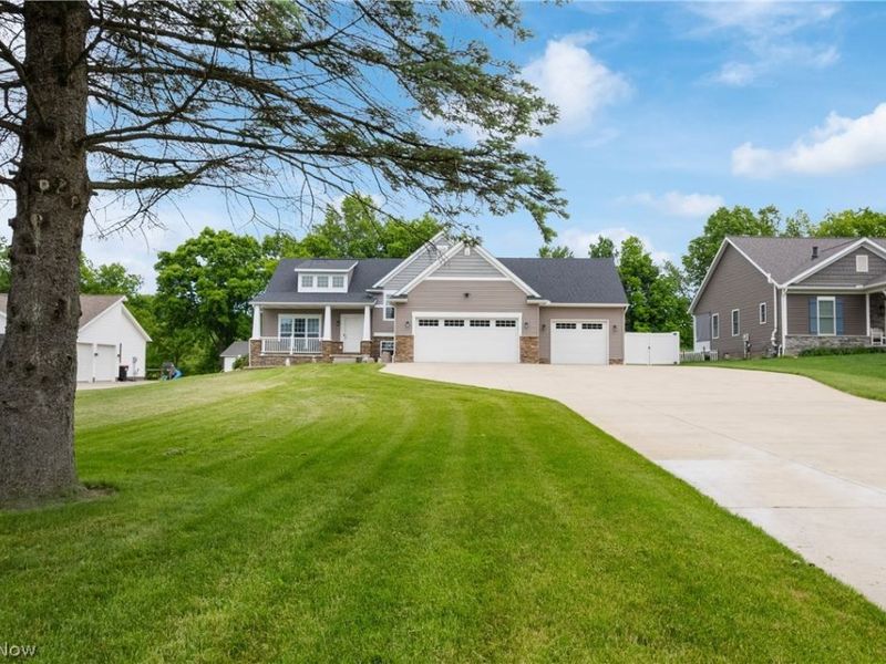 3097 Brumbaugh Street NW, Uniontown, OH 44720 Photo 2