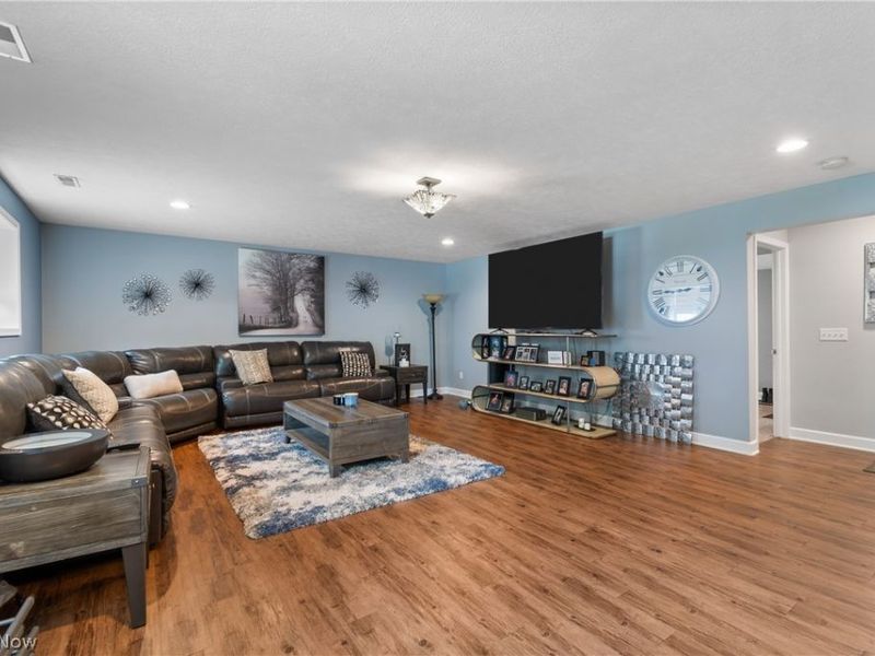 3097 Brumbaugh Street NW, Uniontown, OH 44720 Photo 23