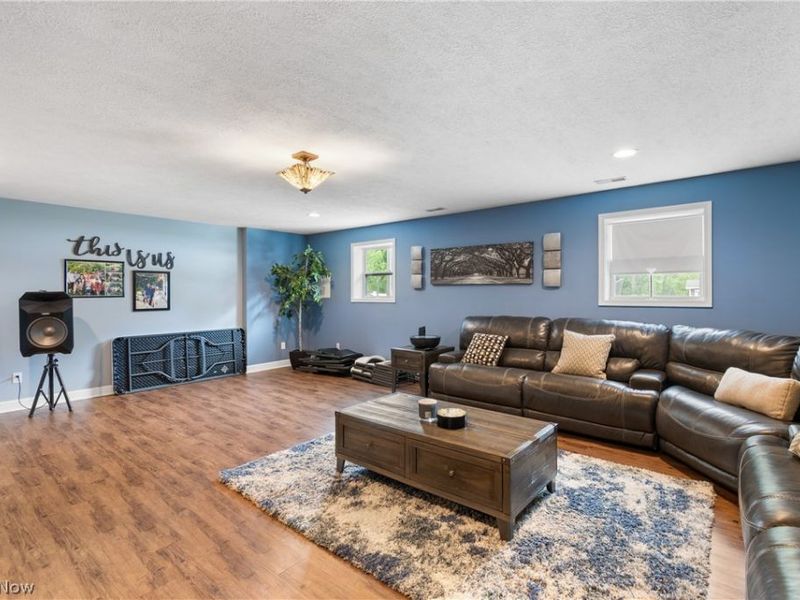 3097 Brumbaugh Street NW, Uniontown, OH 44720 Photo 24