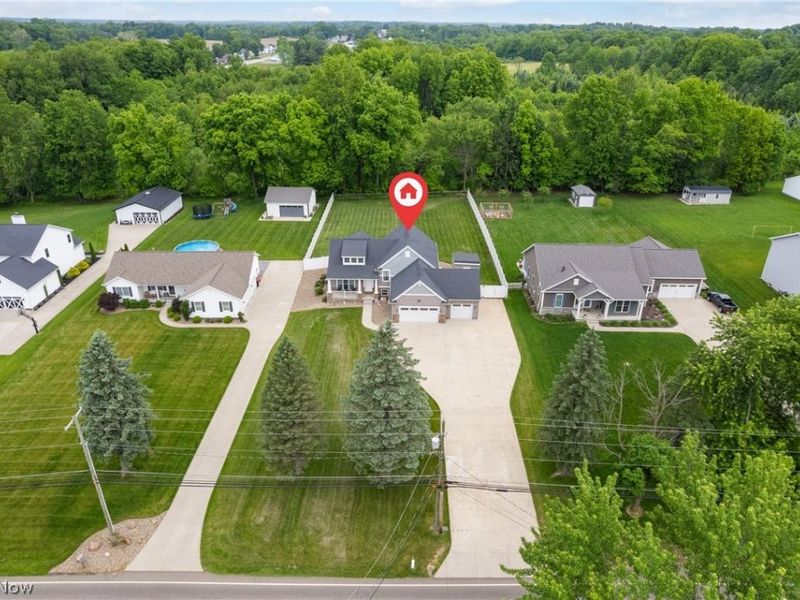 3097 Brumbaugh Street NW, Uniontown, OH 44720 Photo 3