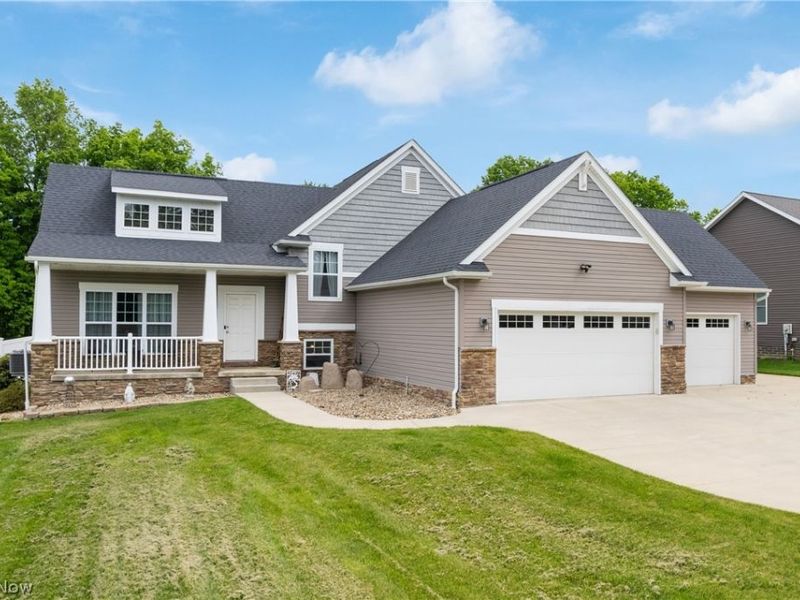 3097 Brumbaugh Street NW, Uniontown, OH 44720 Photo 4