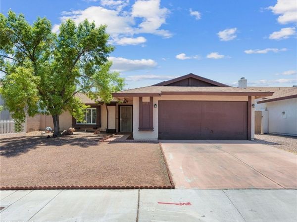 6371 W Viking Road, Las Vegas, NV 89103