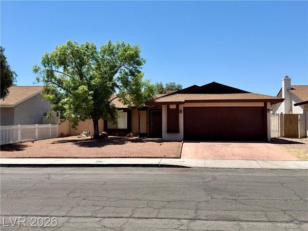 6371 W Viking Road, Las Vegas, NV 89103
