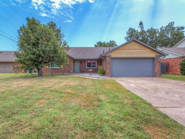 3105 Magnolia Court, Sand Springs, OK 74063