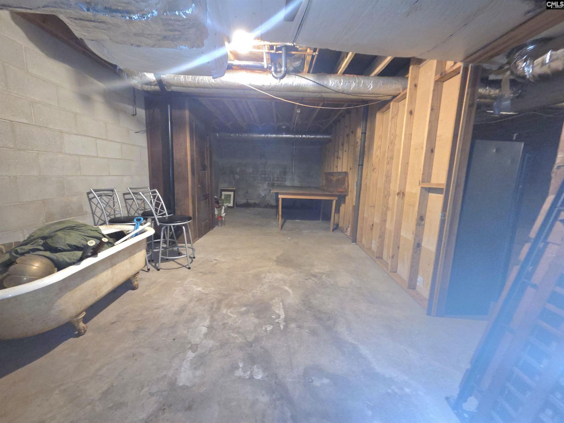 810 Camelia Street  Photo 17