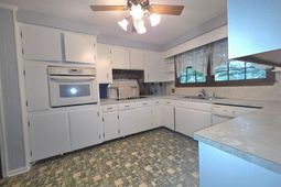810 Camelia Street  photo 4