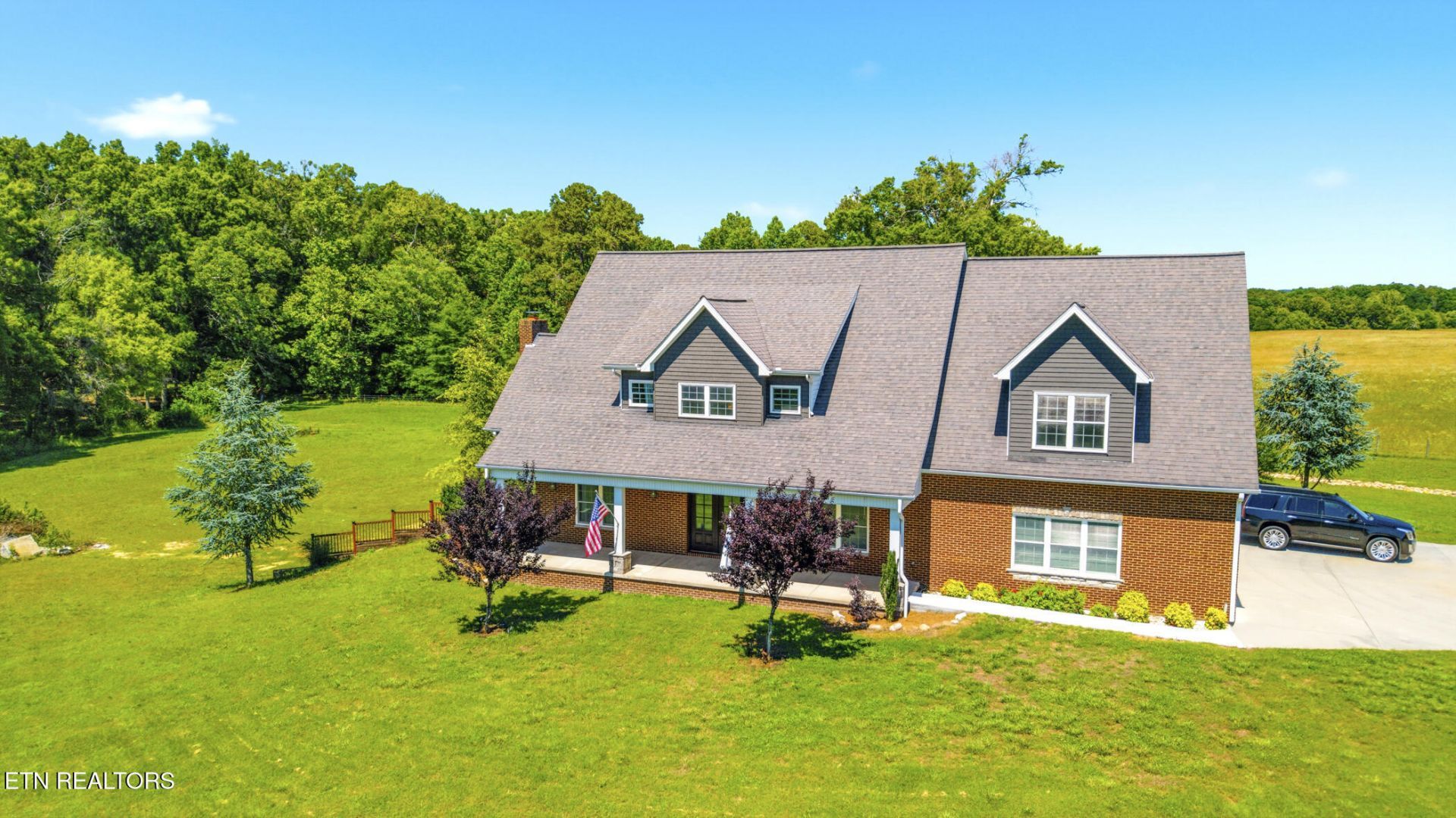 3068 Beecarter Rd Dandridge, TN 37725
