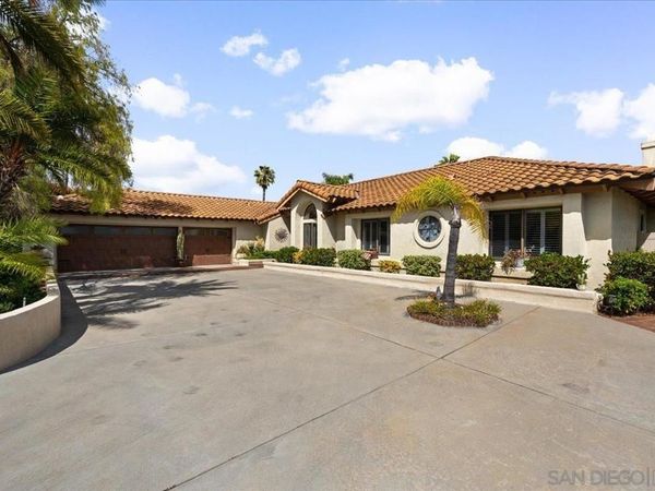 328 Montecito Gln, Escondido, CA 92025