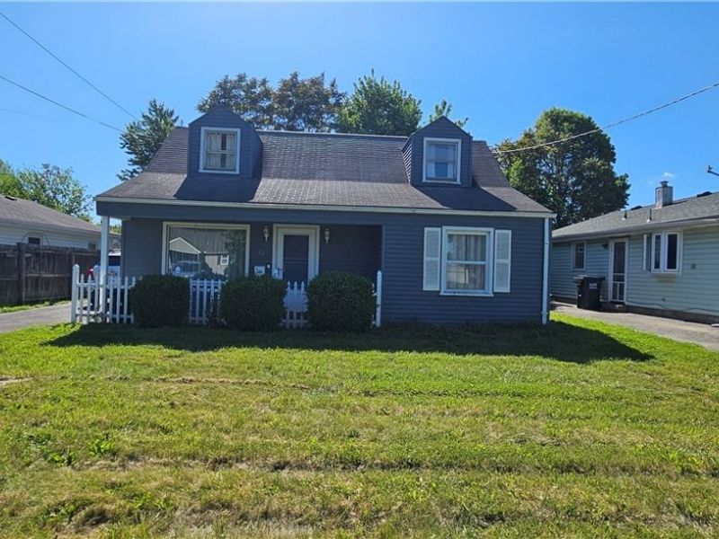 52 N Navarre Avenue, Youngstown, OH 44515 Photo 1