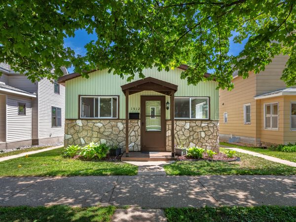 1512 Kane St, La Crosse, WI 54603