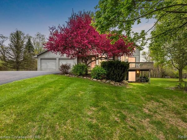 6175 Tripp Road, Groveland Twp, MI 48442