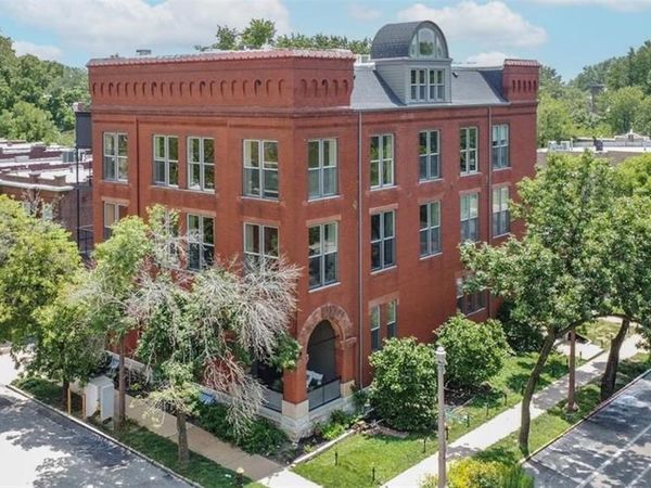 3556 Magnolia Avenue , Unit 202, St Louis, MO 63118