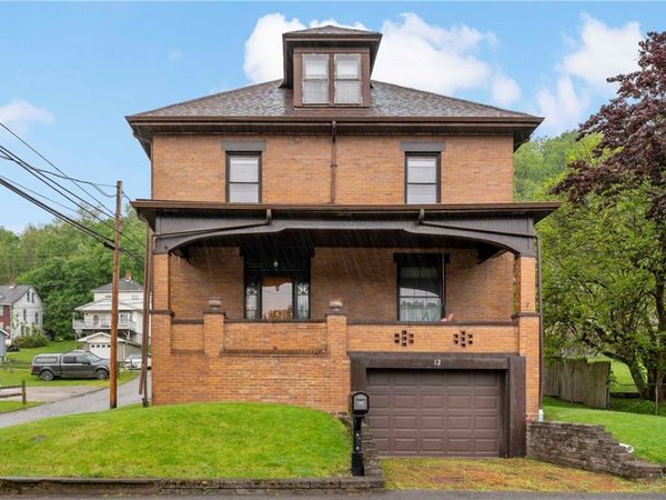 12 Short St, Avella, PA 15312