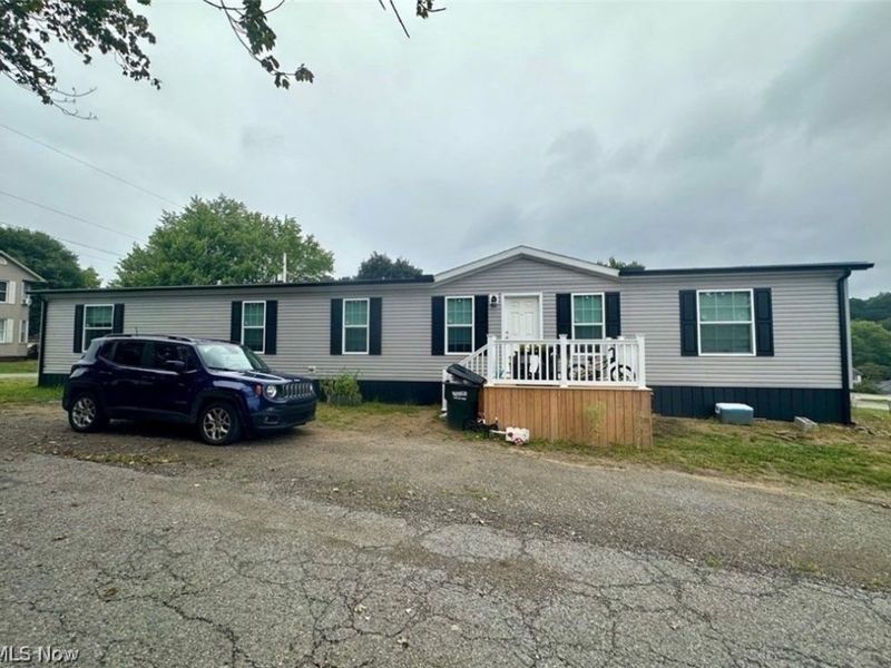 511 Jefferson Street, Salineville, OH 43945 Photo 1