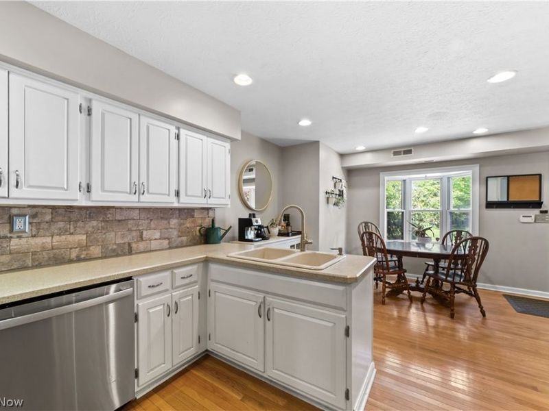 3349 E Monmouth Road, Cleveland Heights, OH 44118 Photo 16