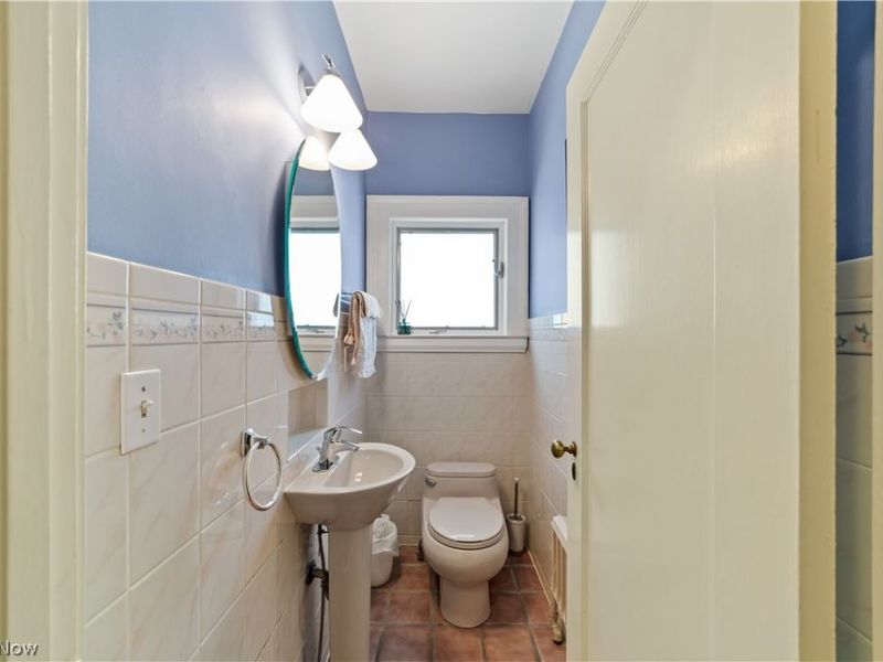 3349 E Monmouth Road, Cleveland Heights, OH 44118 Photo 19
