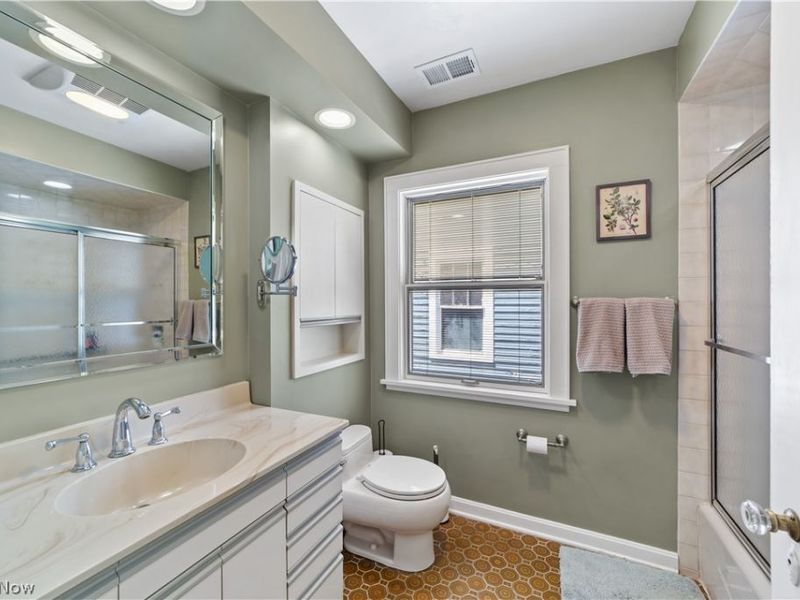 3349 E Monmouth Road, Cleveland Heights, OH 44118 Photo 28