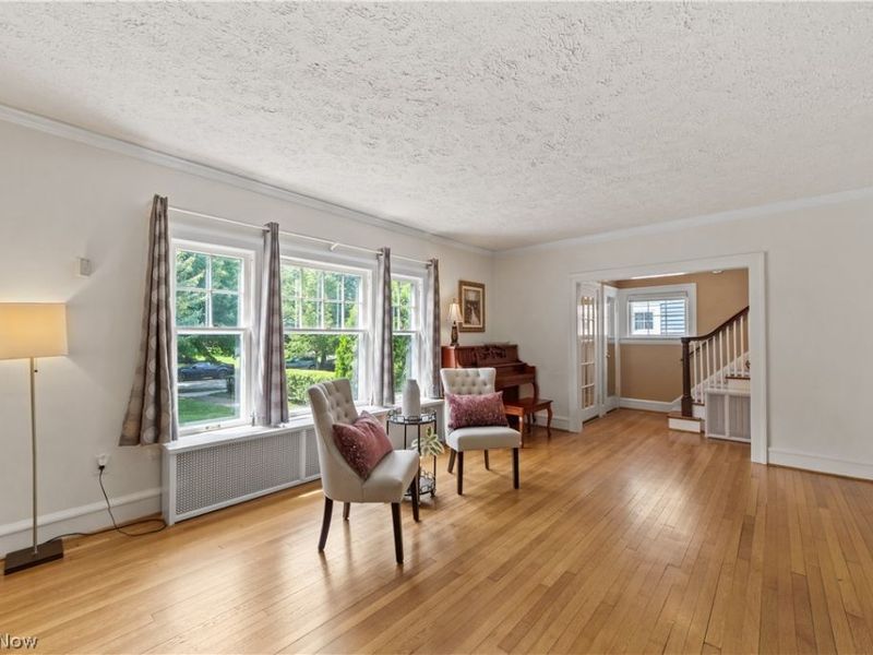 3349 E Monmouth Road, Cleveland Heights, OH 44118 Photo 5