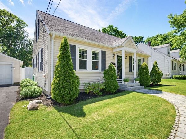 19 Holliston Street, Medway, MA 02053