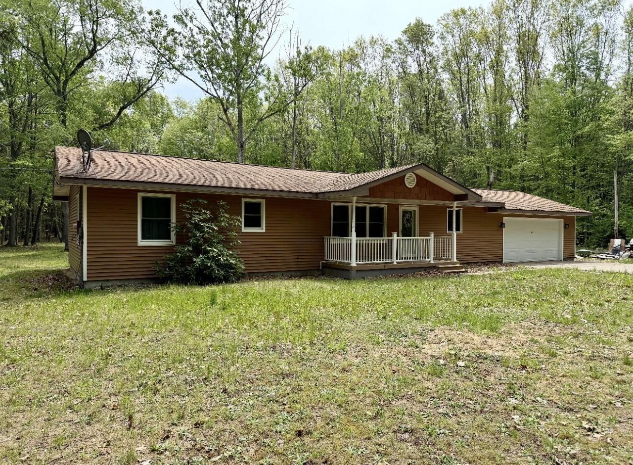 14494 96th Avenue, Coopersville, MI 49404 Main Photo