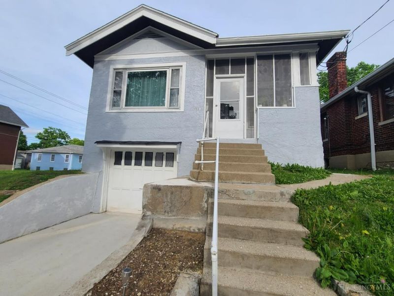 891 Ridgeway Avenue, Cincinnati, OH 45229 Photo 1
