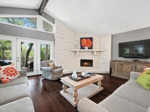 1211 Falcon Ledge DR, Austin, TX 78746
