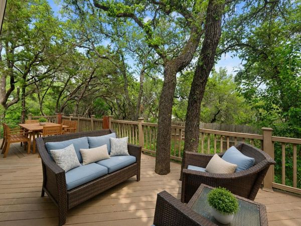 1211 Falcon Ledge DR, Austin, TX 78746