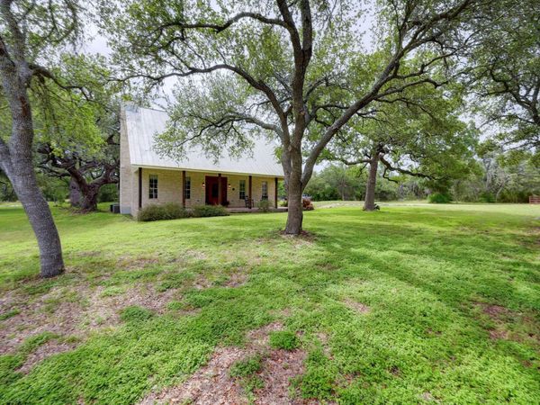 364 Nameless RD, Driftwood, TX 78619
