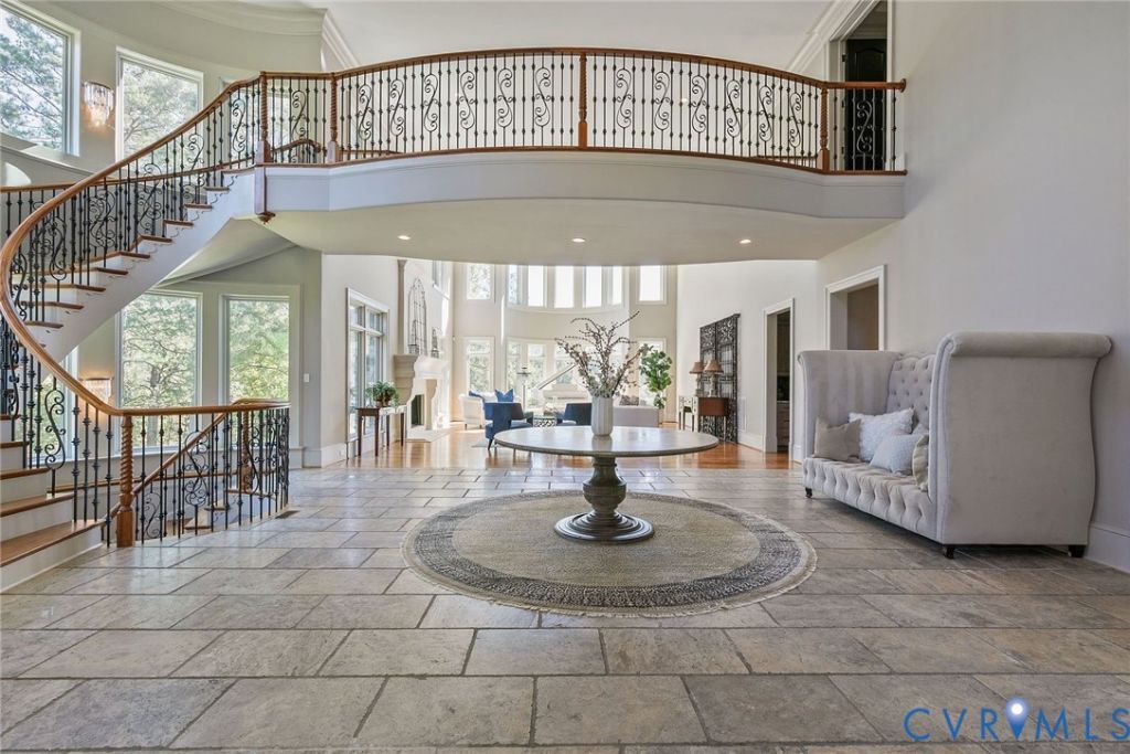 785 Oak Spring Lane  Goochland, VA 23103