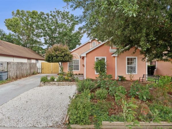 596 SWALLOW COURT , APOPKA, FL 32712