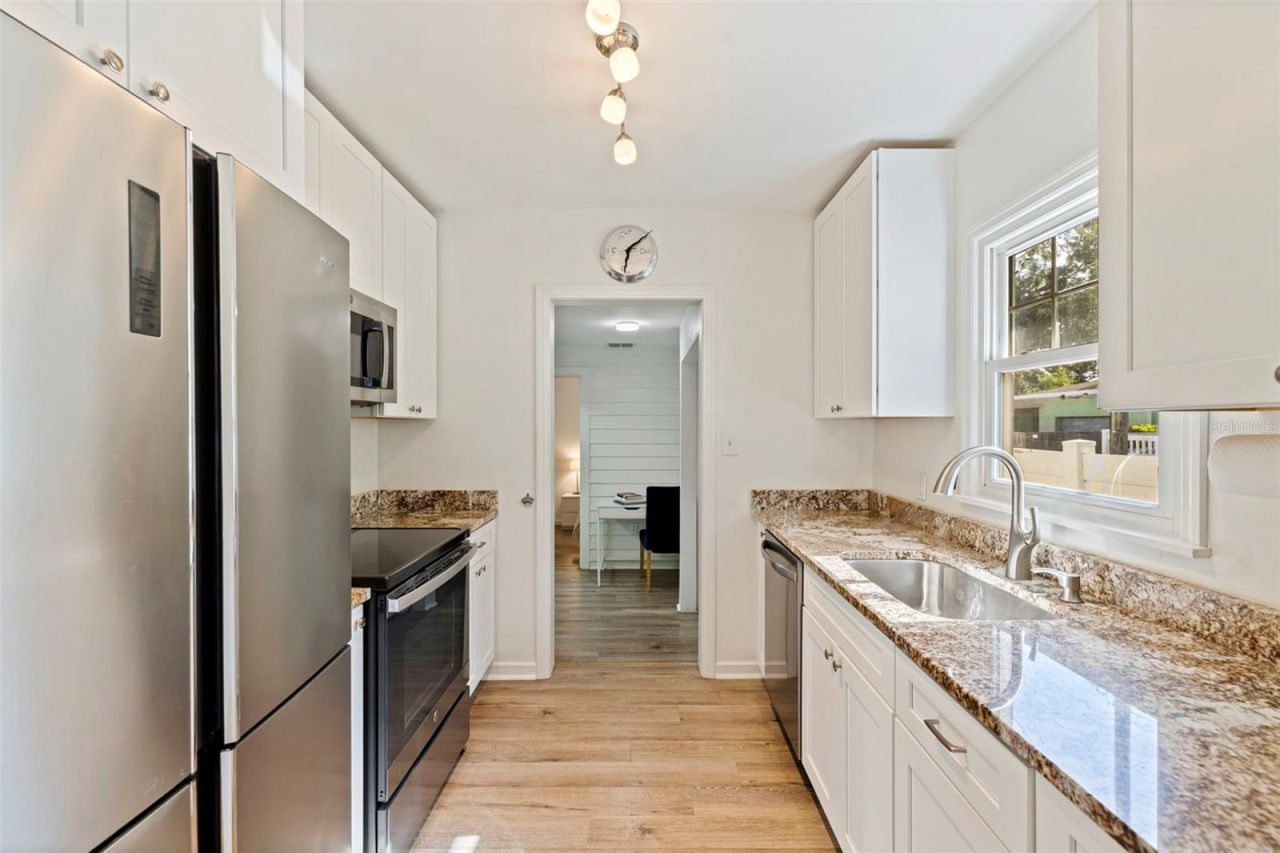 1421 21st Avenue N, Saint Petersburg, FL 33704 Photo