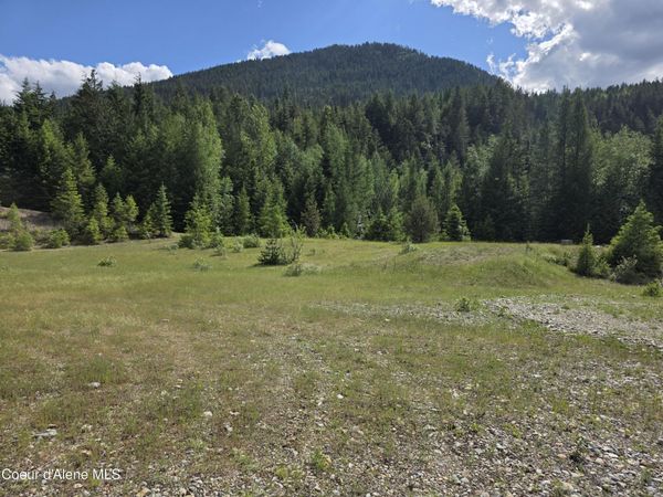 5784 River RD, Clark Fork, ID 83811