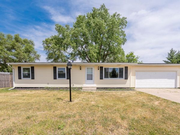 2212 Fairview Lane , McHenry, IL 60051