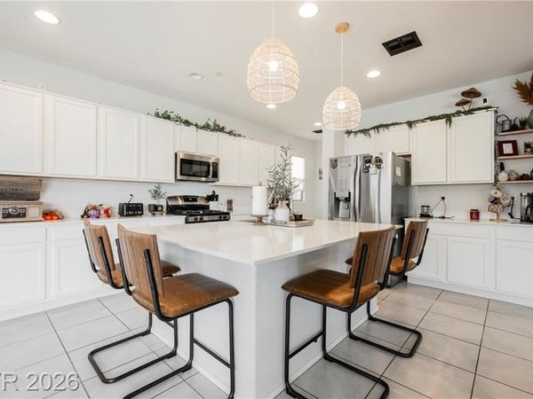 617 Our Heritage Street, Henderson, NV 89011