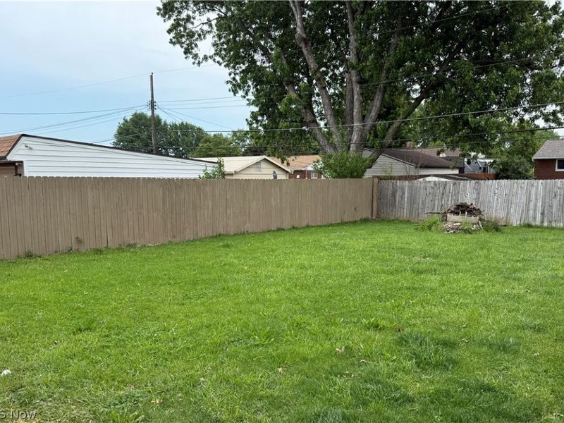 6447 Sandfield Drive, Brook Park, OH 44142 Photo 12